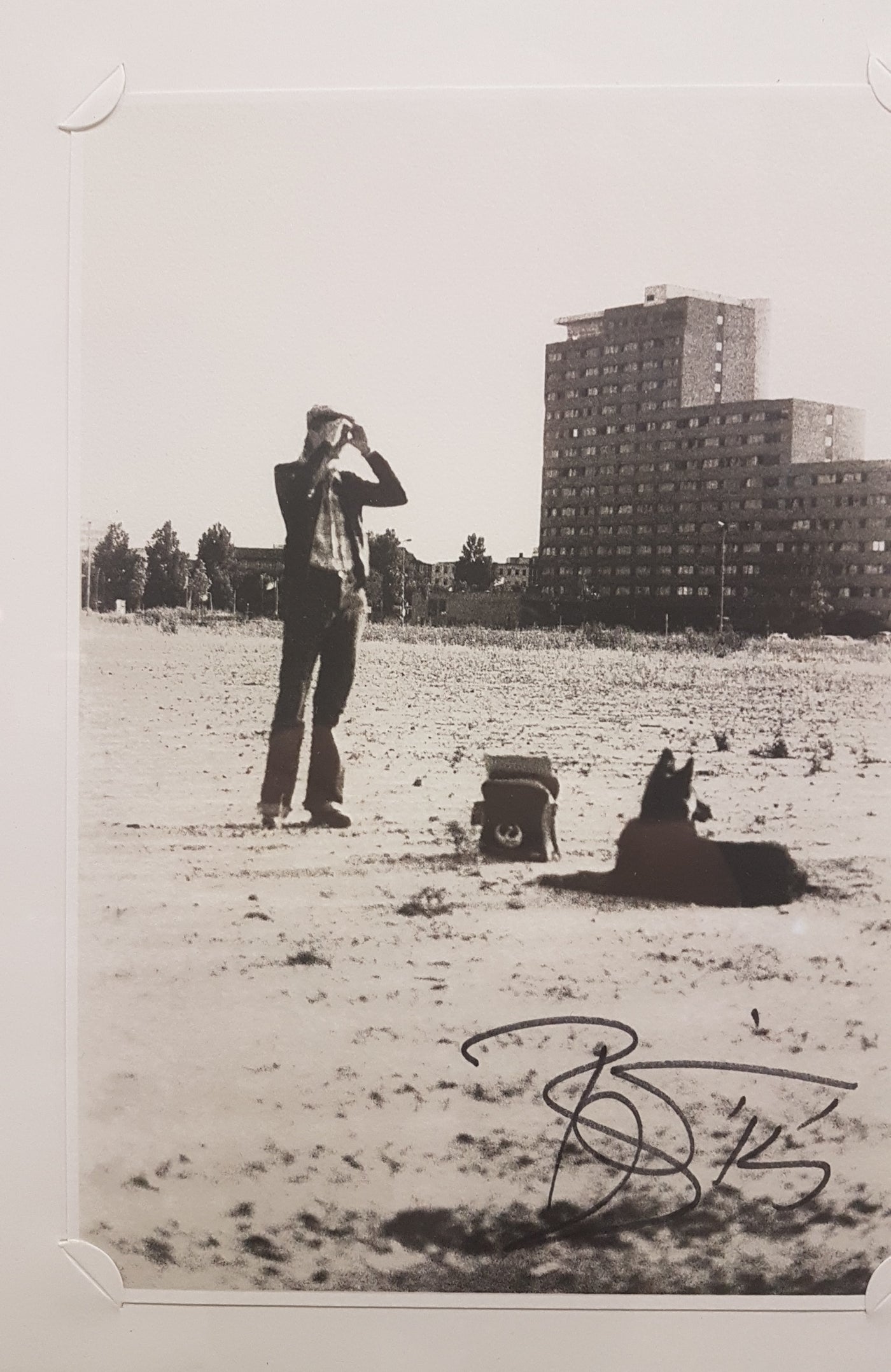 David Bowie with his German Shephard Etzel. Berlin 1977