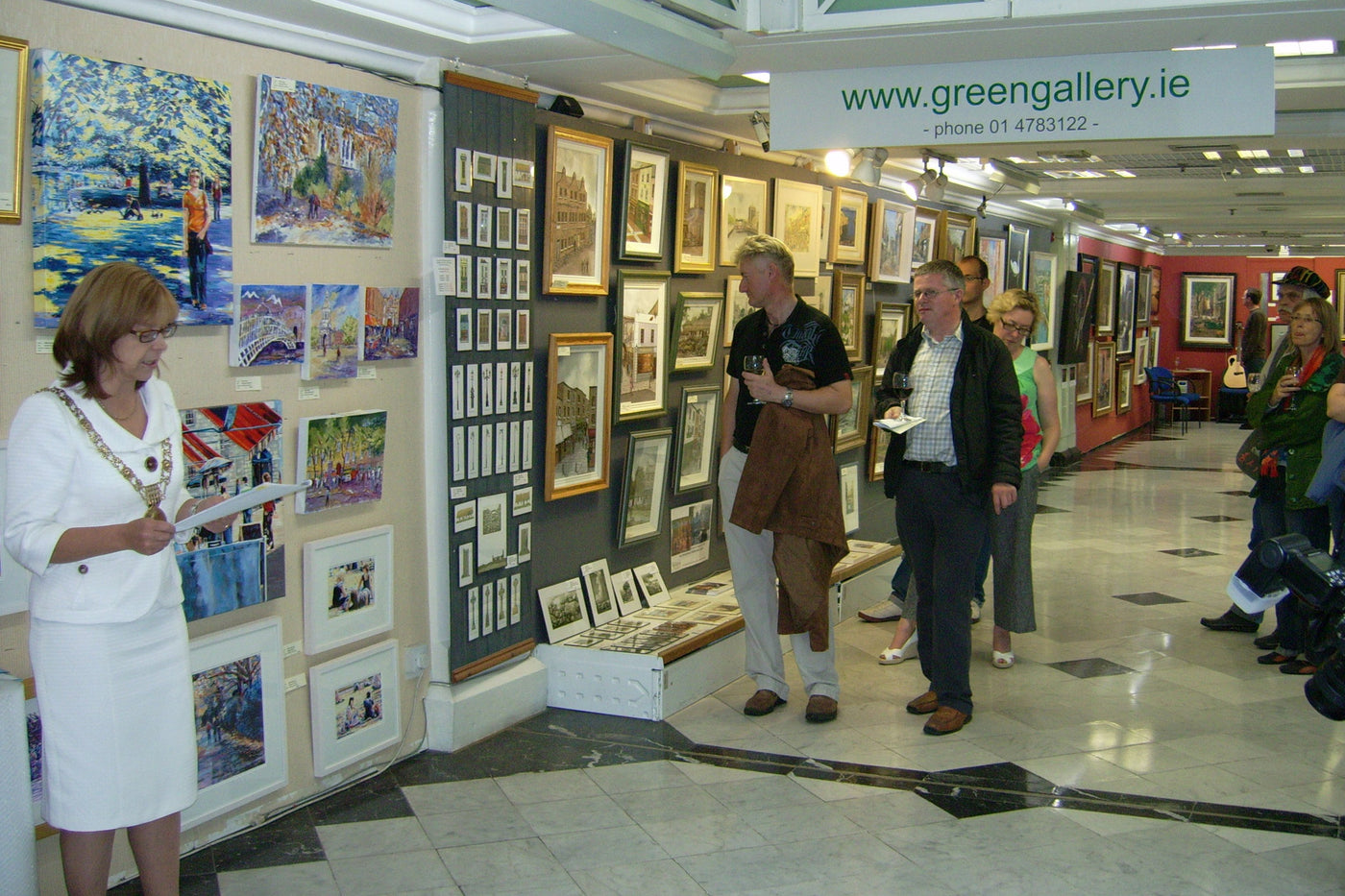 Lord Mayor Emer Costello opening Dublin exhibition. 2009 - Green Gallery